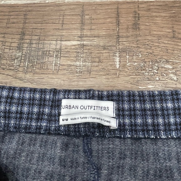 Urban Outfitters Plaid Skirt - Picture 4 of 4